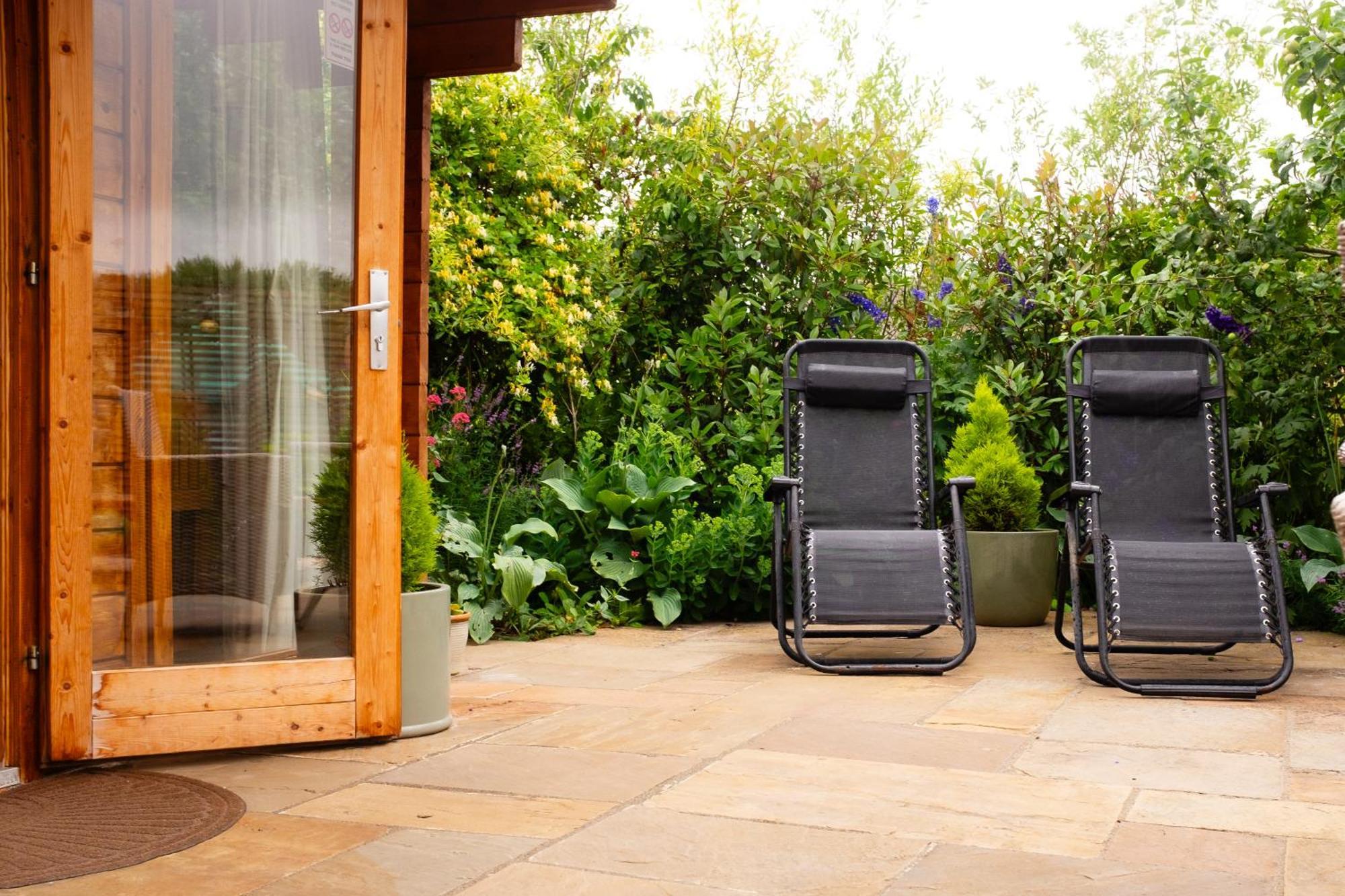 Moors Wood Relaxing ,tranquil Retreat With Hot Tub * Chippenham (Wiltshire)